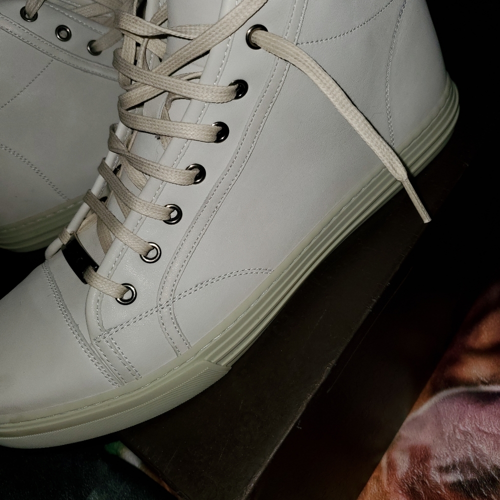 Mens size 11 Gucci Sneakers